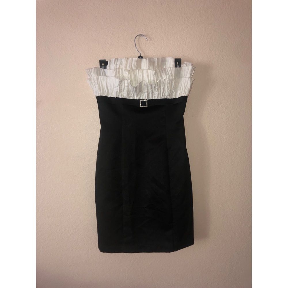 Sleeveless Dress